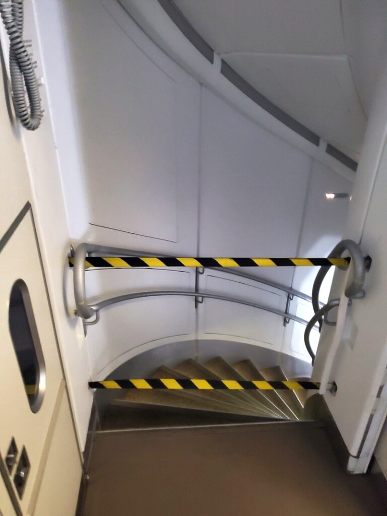 asiana-airlines-economy-class